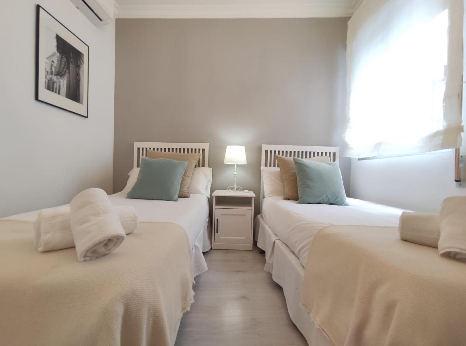 Covadonga Suite Home Севилья Экстерьер фото